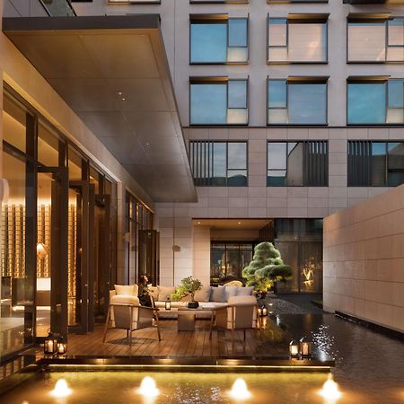 Joyze Hotel Xiamen, Curio Collection By Hilton Bagian luar foto