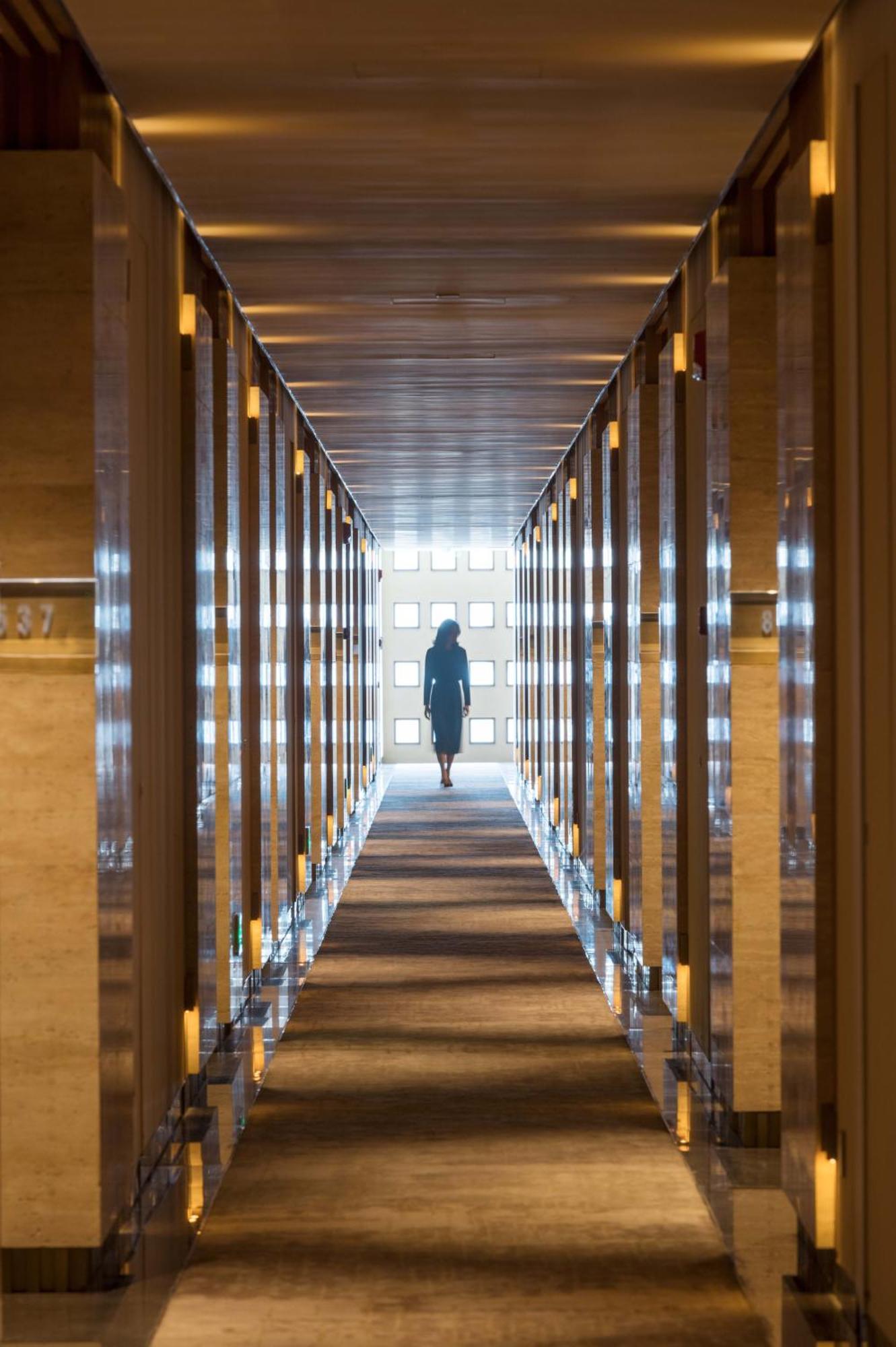Joyze Hotel Xiamen, Curio Collection By Hilton Bagian luar foto