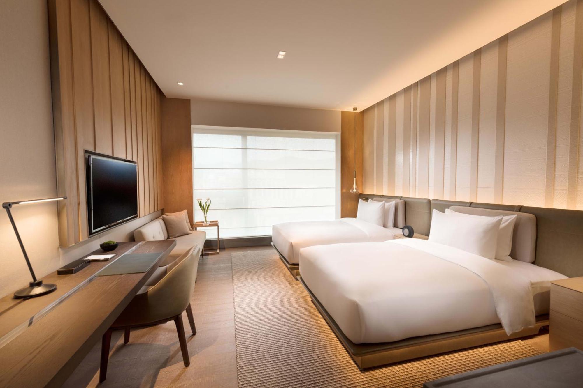 Joyze Hotel Xiamen, Curio Collection By Hilton Bagian luar foto