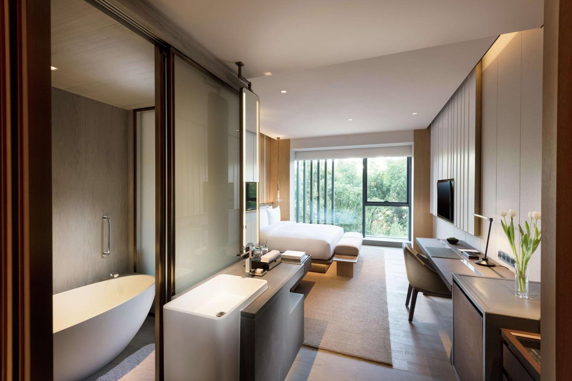 Joyze Hotel Xiamen, Curio Collection By Hilton Bagian luar foto