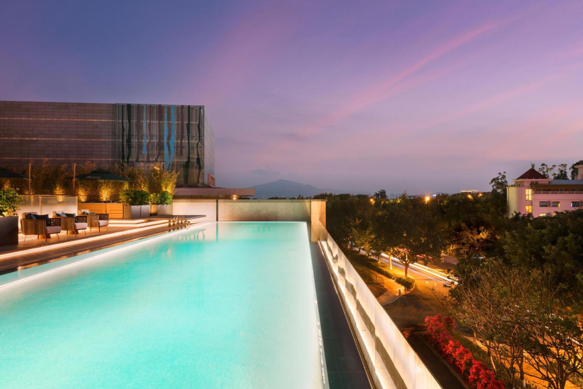 Joyze Hotel Xiamen, Curio Collection By Hilton Bagian luar foto