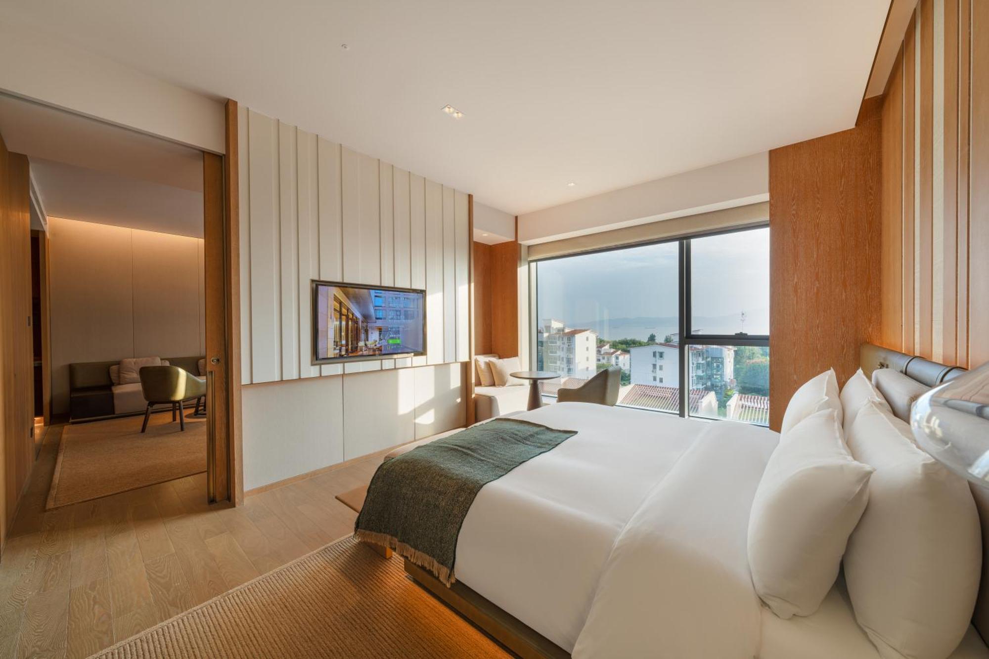 Joyze Hotel Xiamen, Curio Collection By Hilton Bagian luar foto