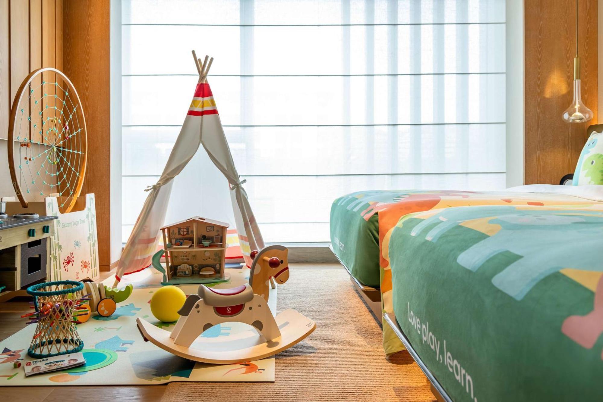 Joyze Hotel Xiamen, Curio Collection By Hilton Bagian luar foto